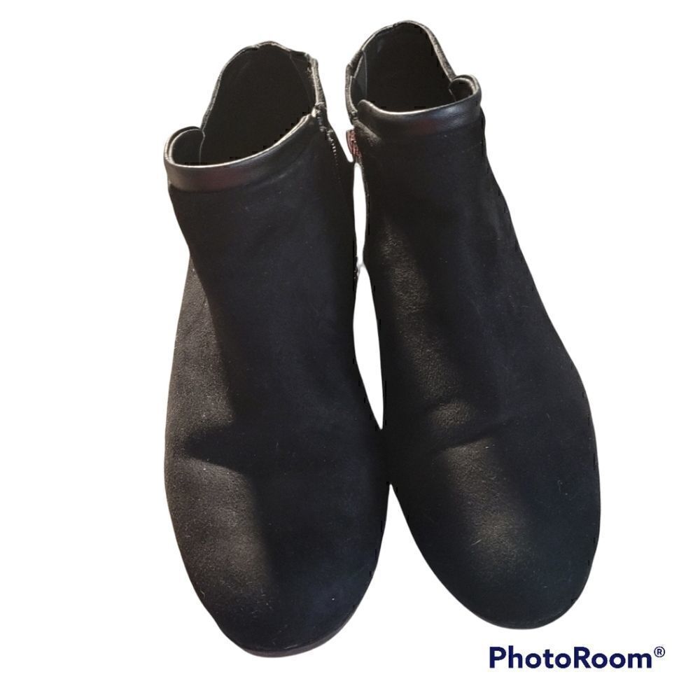 Comfort view black booties - Picture 3 of 10